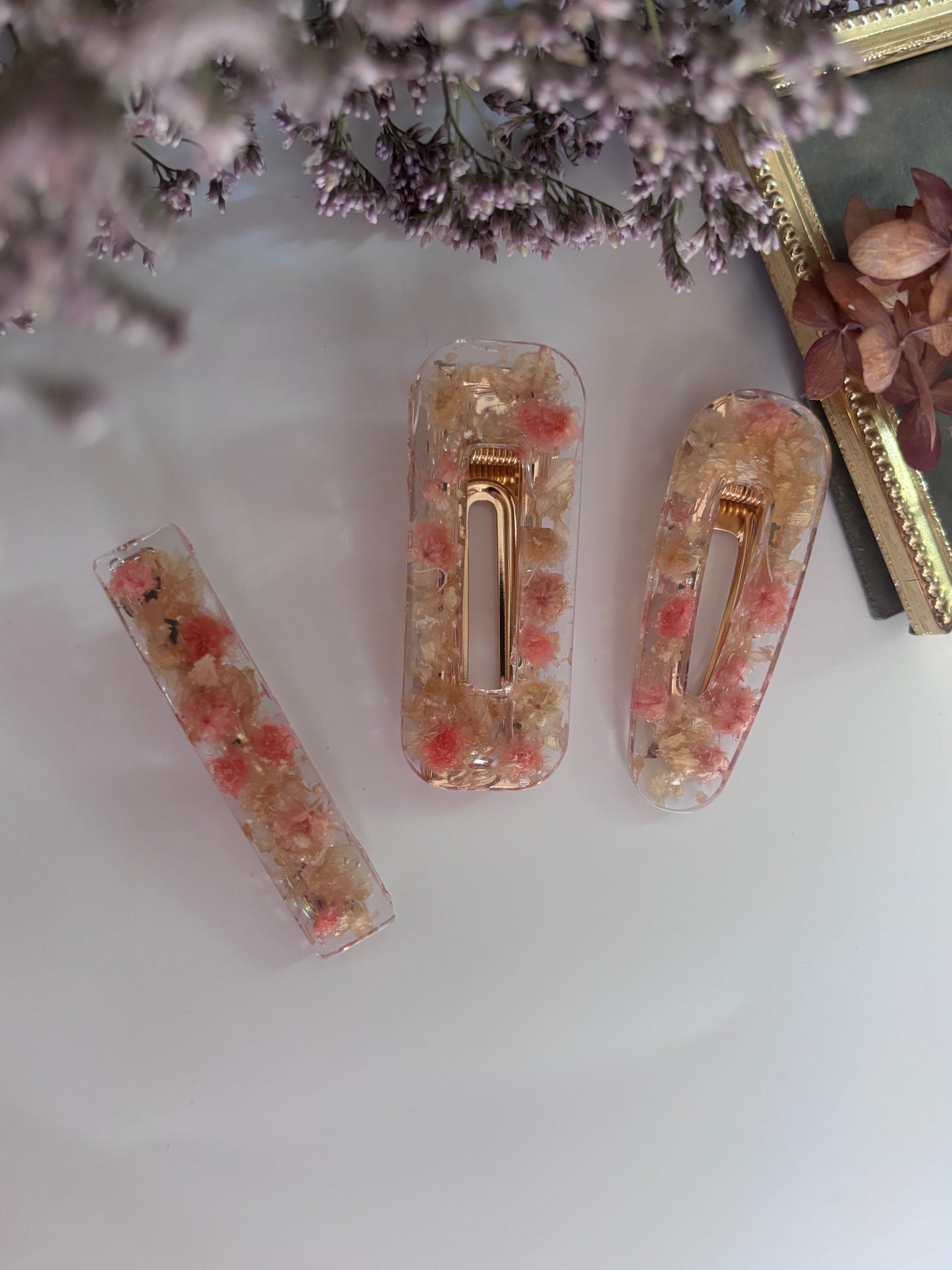 Lot de 3 barrettes en fleurs séchées surcyclées - COULEURS ET COMPOSITION SURPRISE