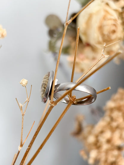 | Symphonie florale | Bague en fleurs séchées et résine