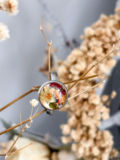 | Symphonie florale | Bague en fleurs séchées et résine