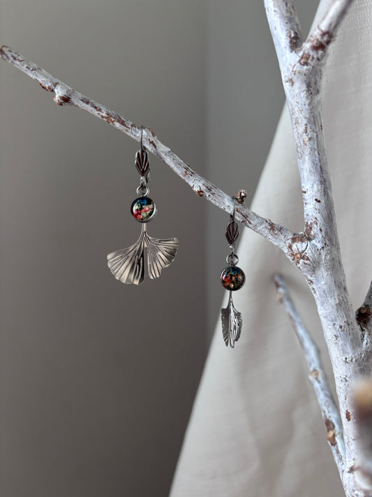 | Symphonie florale | Boucles d’oreilles en fleurs séchées et résine | #1003