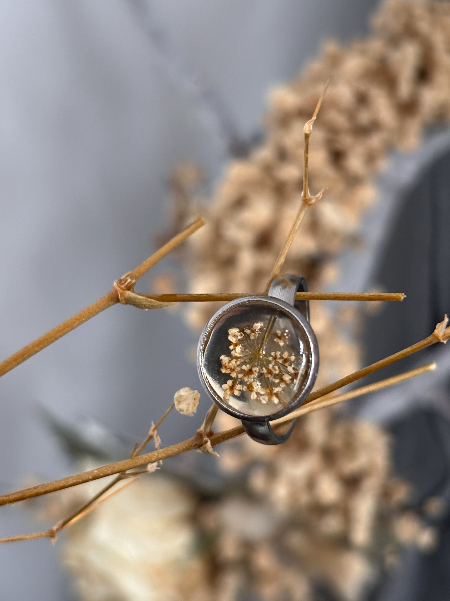 | Symphonie florale | Bague en fleurs séchées et résine